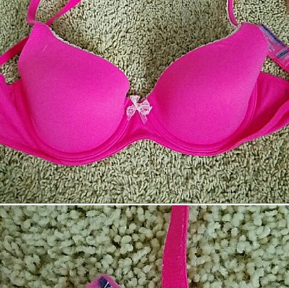 LIKE NEW Victoria's Secret bra