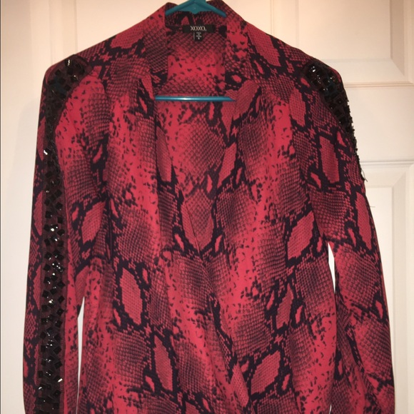 XOXO Tops - ❤️ XOXO Red Snakeskin Open Blouse