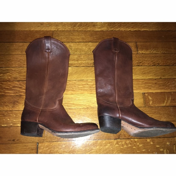 AUTHENTIC Brown Frye Boots
