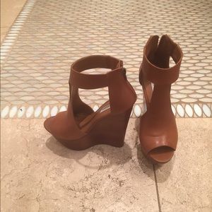 Chestnut colored wedges