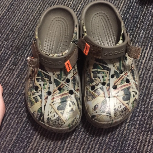 Camp crocs