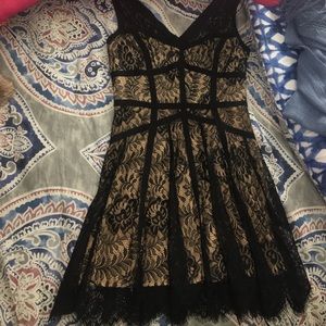 Bebe dress