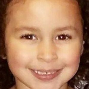 Meet your Posher, Adrienne