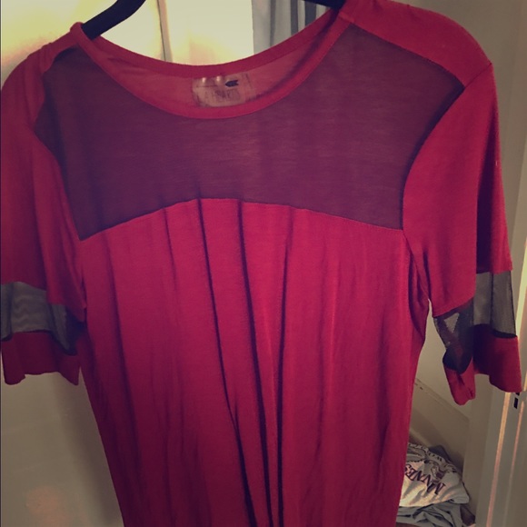 Short sleeve deep red shirt with mesh panels