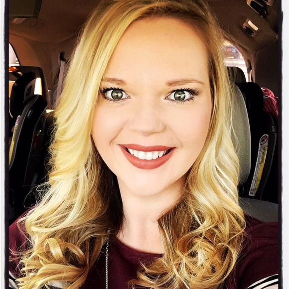 Meet your Posher, Nikki - Picture 1 of 1