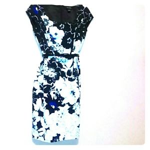 Gorgeous Flattering Floral Print Dress