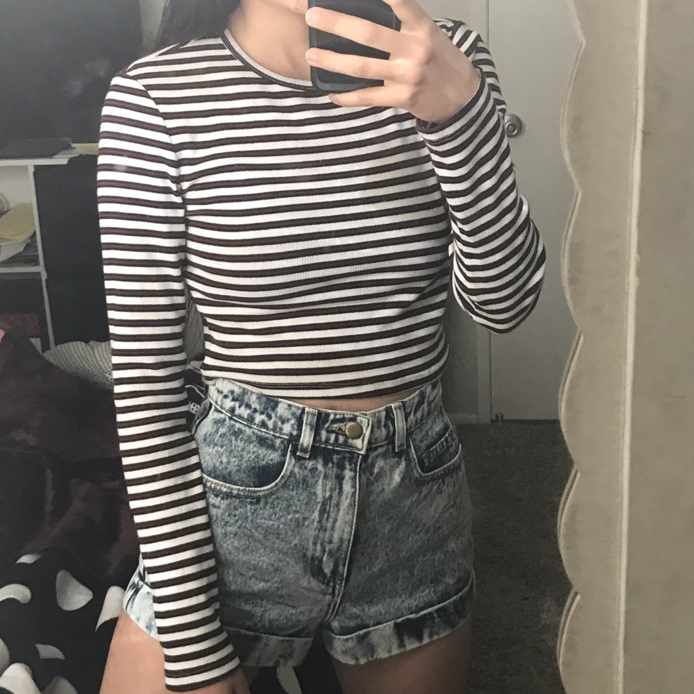 Cropped stripe red white and black ribbed long slv