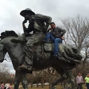 Meet your Posher, Mussie