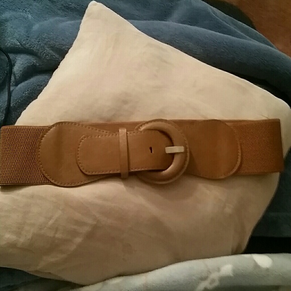 Brown Stretch Big Buckle Belt NWOT