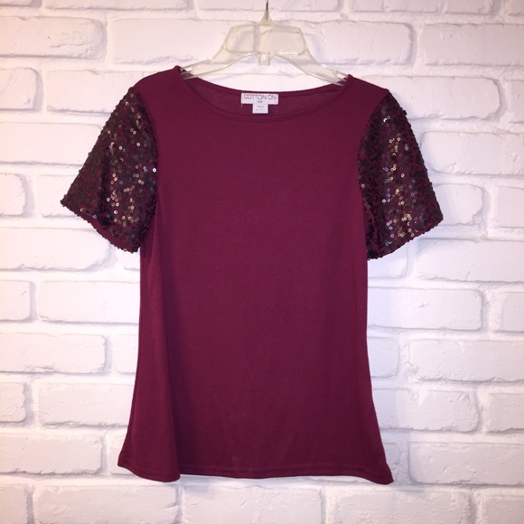 Cute Sequined Top