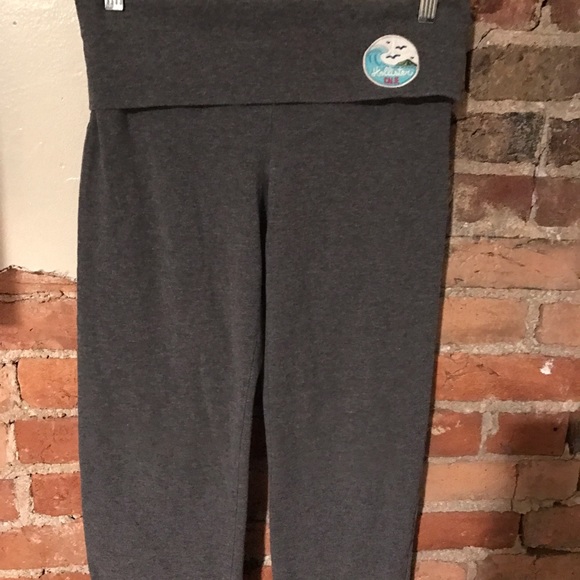 Hollister Capri leggings