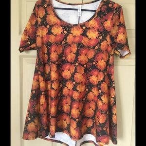 LuLaRoe XXS Perfect T, pre-owned