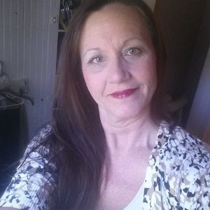 Meet your Posher, Lorie