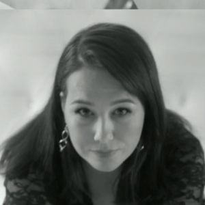 Meet your Posher, Devona