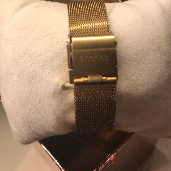 Ladies authentic - Picture 2 of 4