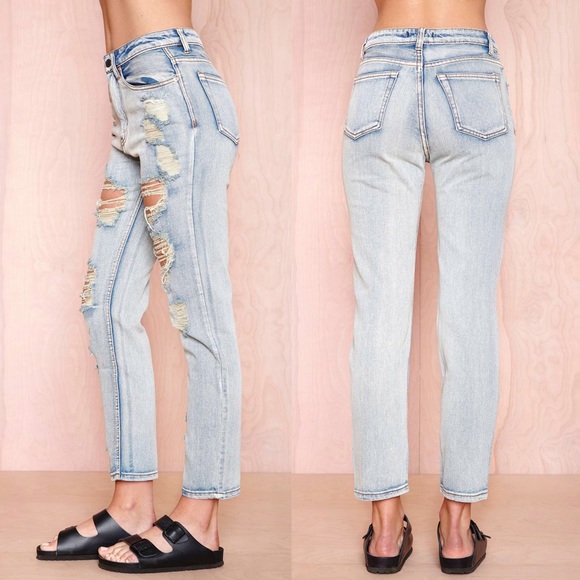 Nasty Gal destroyed boyfriend jeans - Picture 2 of 2