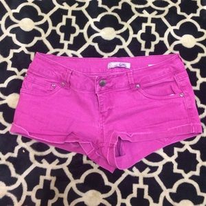 Empyre Size 9 jean magenta shorts