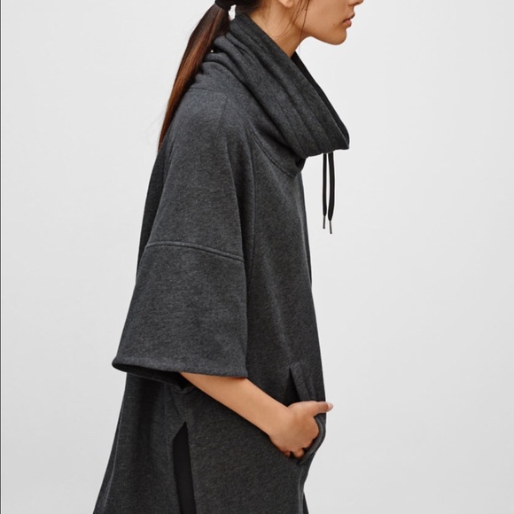 Aritzia black sweater - Picture 2 of 4