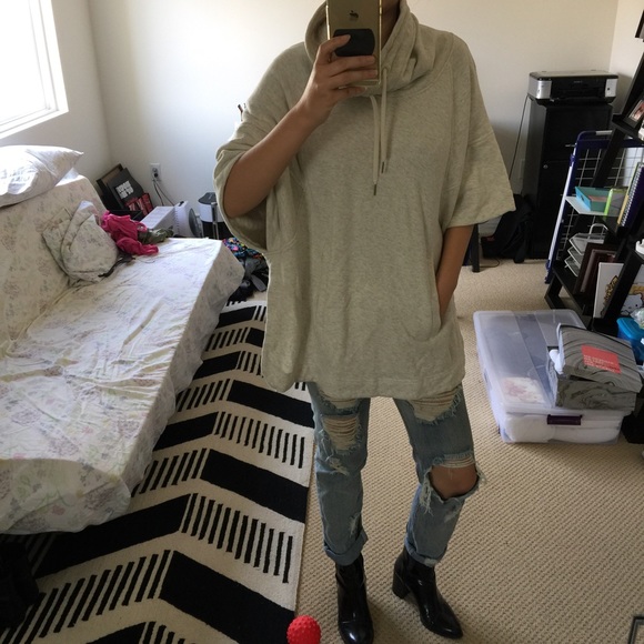 Aritzia black sweater - Picture 3 of 4