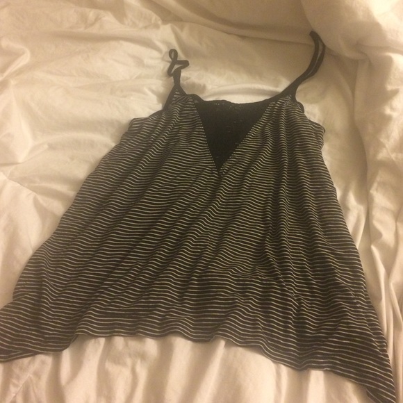 Old navy striped tank - Picture 1 of 3