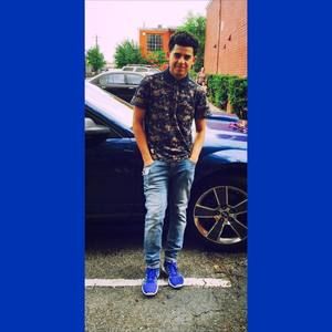 Meet your Posher, Luis