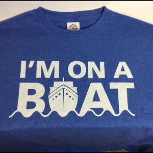 Men's I'm on a boat blue tee snl large
