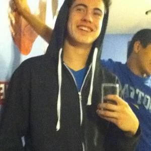 Meet your Posher, Max