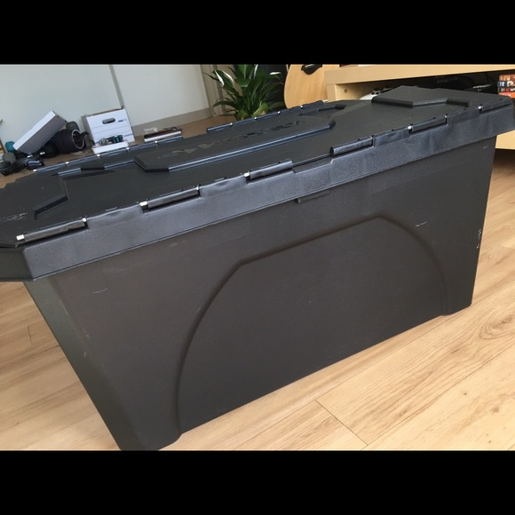 Box - Picture 2 of 3