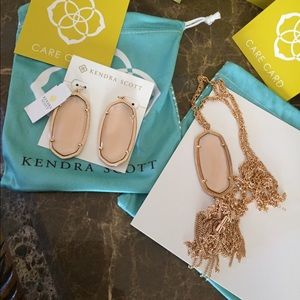 ❗️Sold❗️New Kendra Scott Set Earrings/Necklace
