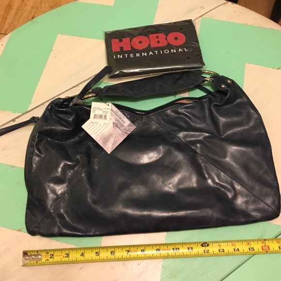 HOBO Midnight Paulette Mid