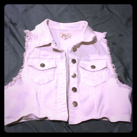 White Cropped  vest