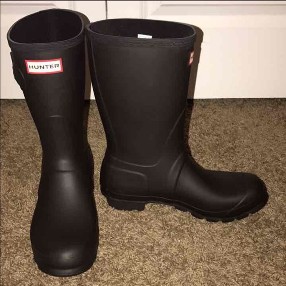 Hunter boots pretty much brand new - Picture 2 of 3
