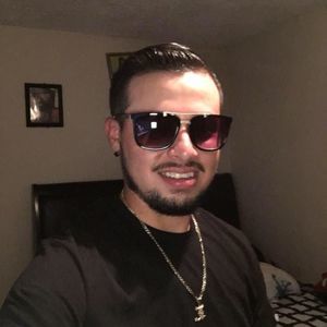 Meet your Posher, Victor jazmin