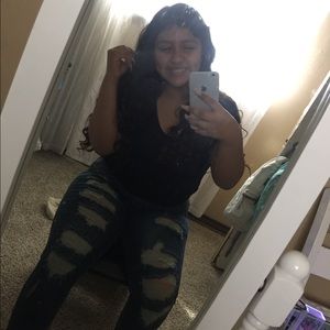 Meet your Posher, Lesly