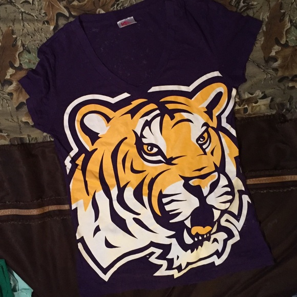 Like new LSU TIGERS burnout fitted tee - Picture 1 of 4