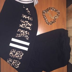 💙 Pink sweat pants 💙