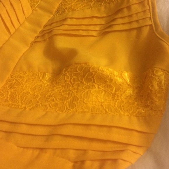 Yellow romper - Picture 2 of 3