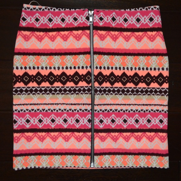 Tribal Print Body Con Skirt