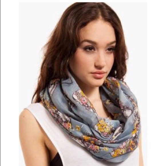 🎉HP🎉 Tobi Skull Scarf Green