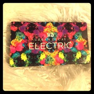Urban decay electric palette