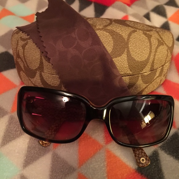 Authentic Coach Delphine sunglasses w/case - Picture 1 of 4