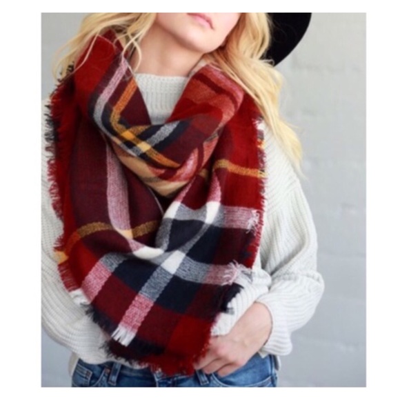 Blanket Scarf - Picture 1 of 3