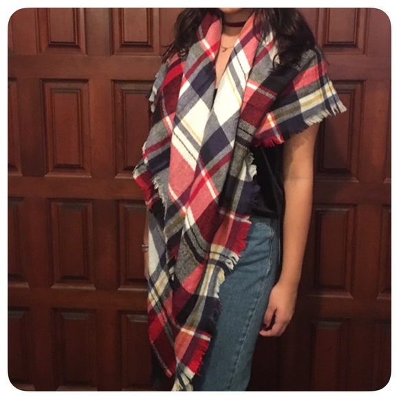 Blanket Scarf - Picture 2 of 3