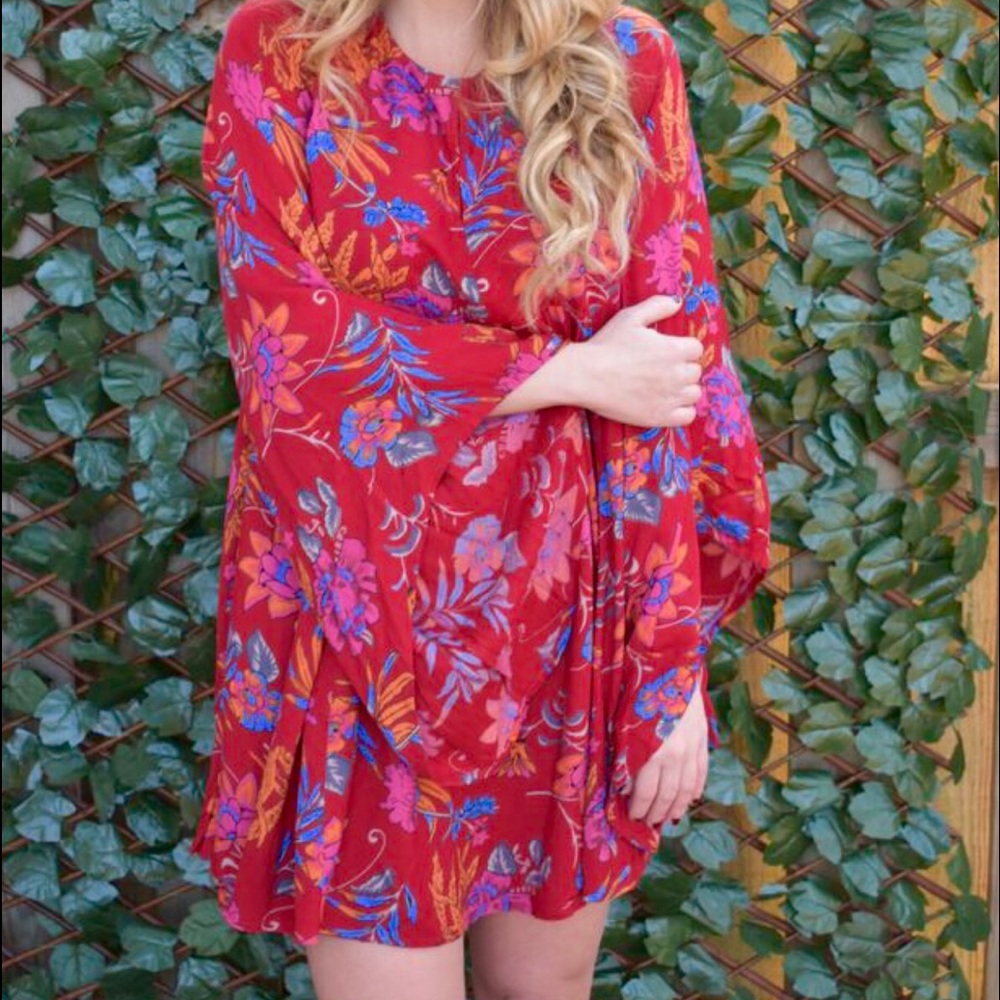 Floral Bell sleeve dress - Picture 3 of 4