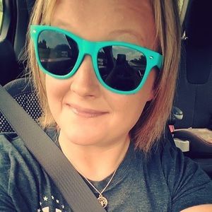 Meet your Posher, Toni