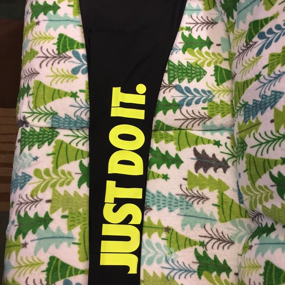 NikePro HyperWarm JDI Mezzo print legging - Picture 1 of 3
