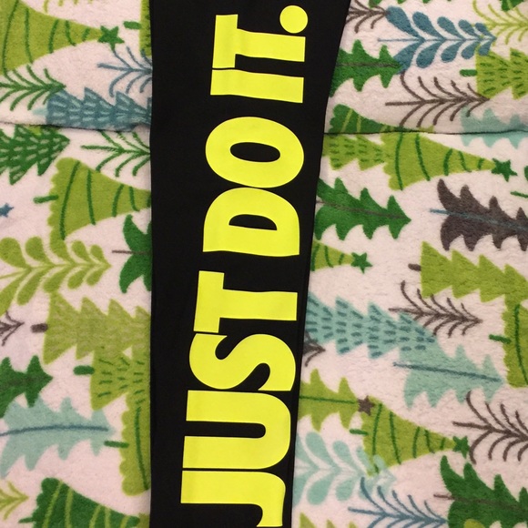 NikePro HyperWarm JDI Mezzo print legging - Picture 3 of 3