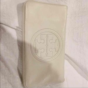 New White tory Burch clutch