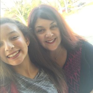 Meet your Posher, Laurel