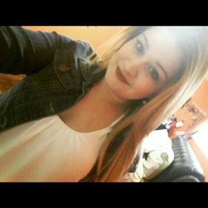 Meet your Posher, Isabel